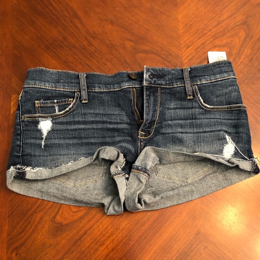 Abercrombie & Fitch - shorts